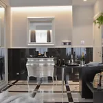 The Unique Brera בית הארחה 4*